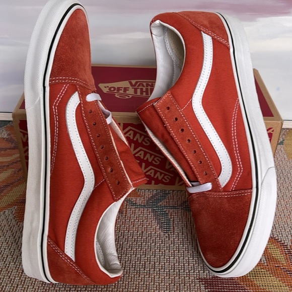Vans Men’s Old Skool Vr3
Color Theory Burnt Ochre
VN0005UFGWP
Sneakers - Picture 11 of 16